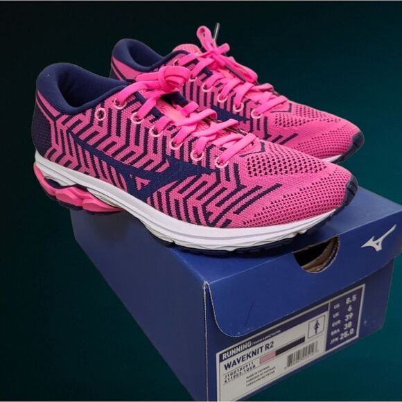 Mizuno Waveknit R2 - Picture 1 of 4